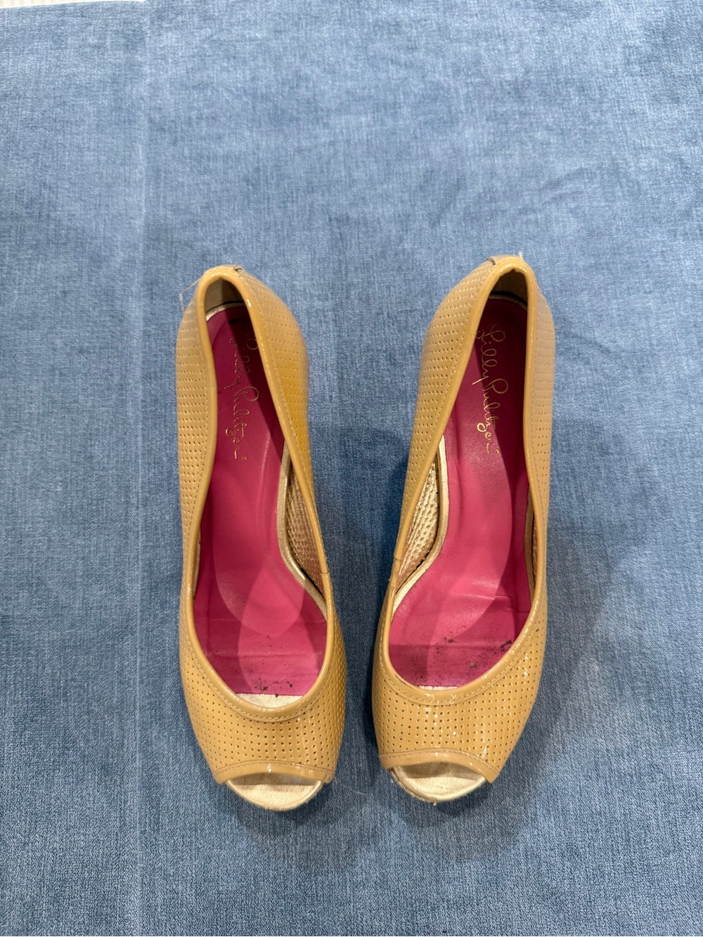 Lily Pulitzer Peep-Toe Womens Wedge in Tan with Pink Insole